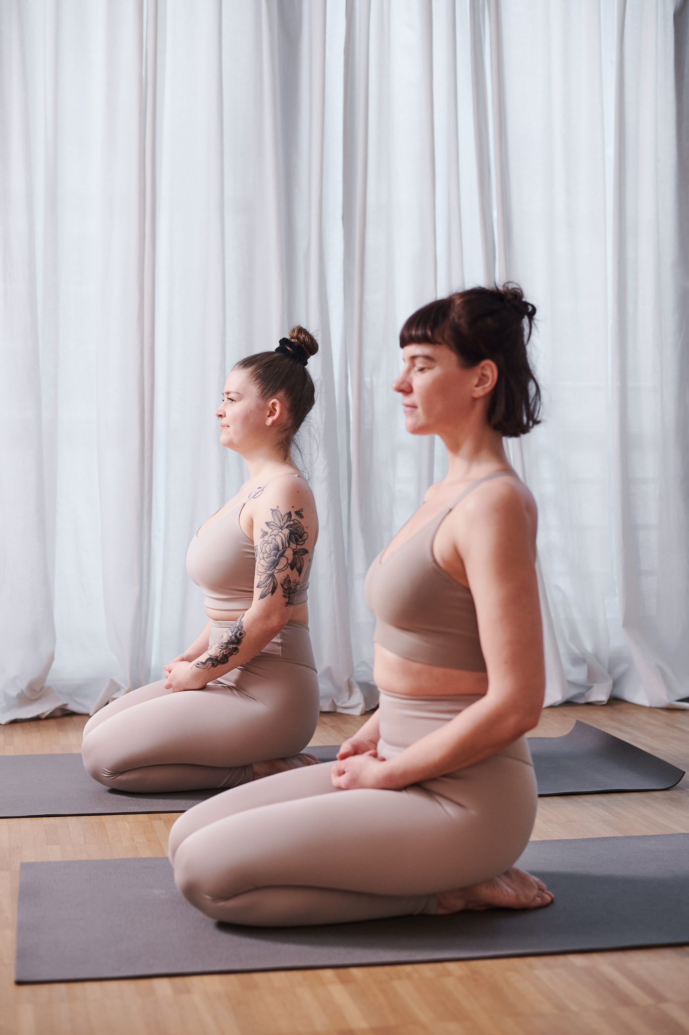 samtosga yoga studios präventionskurse